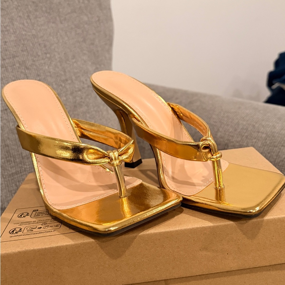 Chic Gold Women's Heels